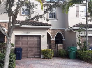 22553 SW 89th Pl, Cutler Bay, FL 33190