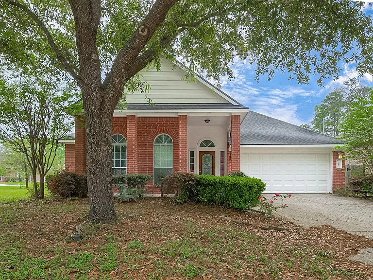 1007 Casting Springs Way — Photo 3
