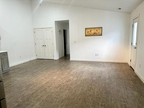 5th image of 10314 E 5th Ln