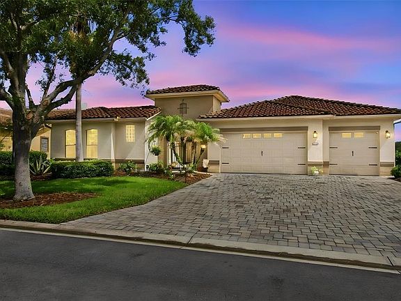 3rd image of 970 SAN RAPHAEL STREET
