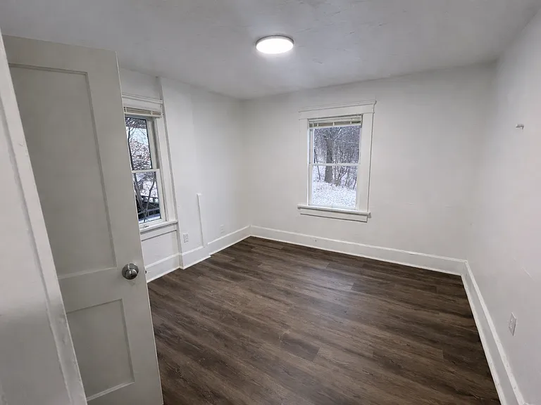 712 Roselle Ave #A — Photo 5