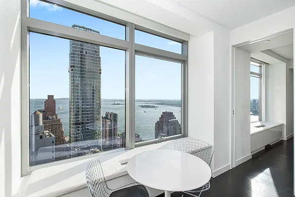 Rented by Keller Williams NYC | media 23