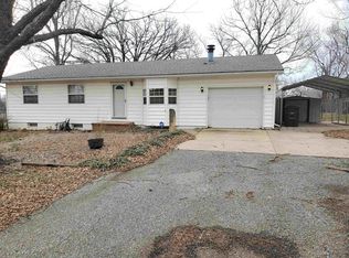 806 S Boyer Rd, Arkansas City, KS 67005