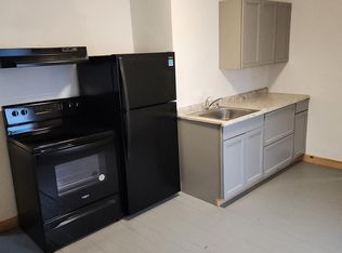 364 S Main St #4, Hardwick, VT 05843