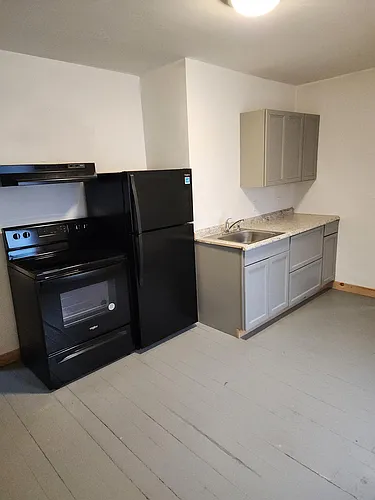 364 S Main St #4 Photo 1