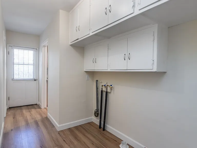 22436 Avenue San Luis — Photo 12