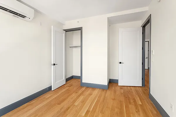 Rented by EXR | media 7