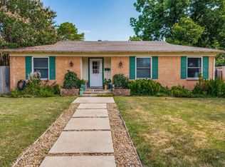136 W Scotland Dr, Irving, TX 75062