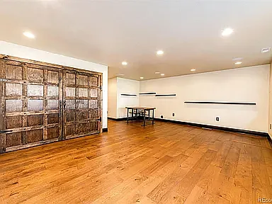 3383 Mount Royal Dr — Photo 33