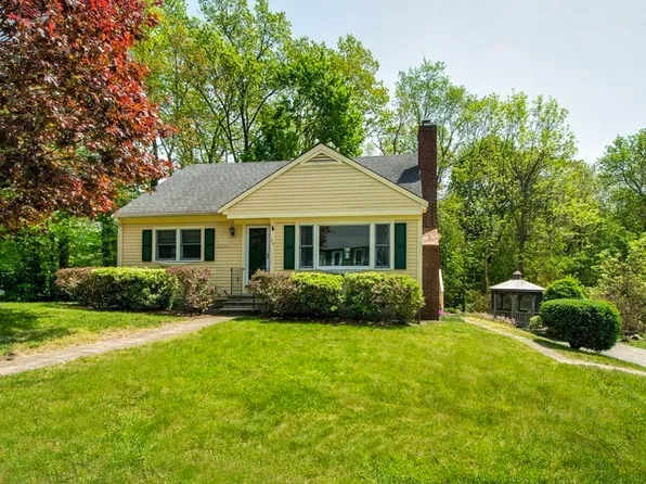 26 Bayberry Ln, Cohasset, MA 02025