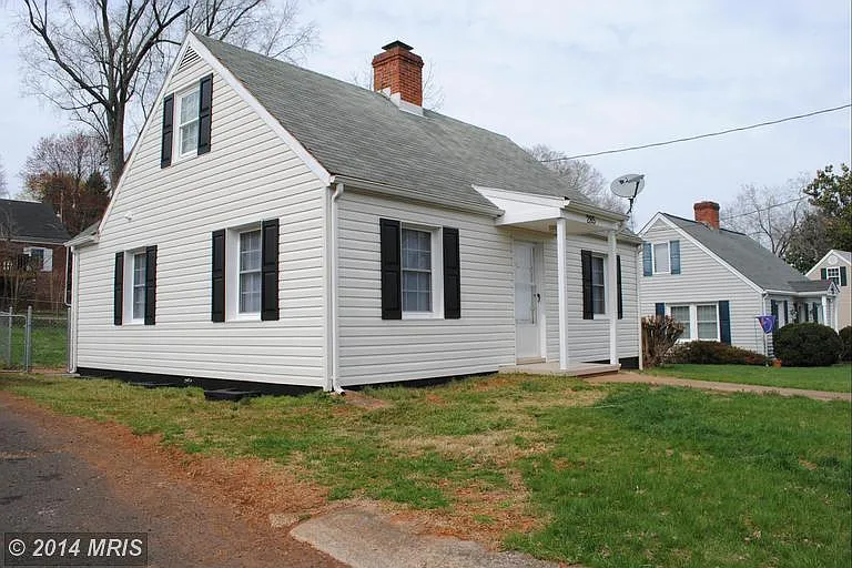 285 Williams Dr photo 1