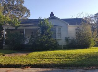 1111 W Burdeshaw St, Dothan, AL 36303