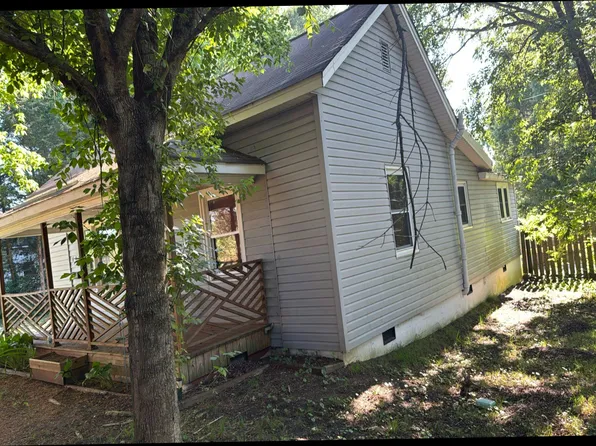 603 Old North Main St, Clover, SC 29710