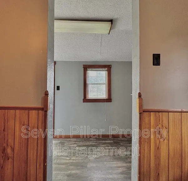 504 Martin St — Photo 17