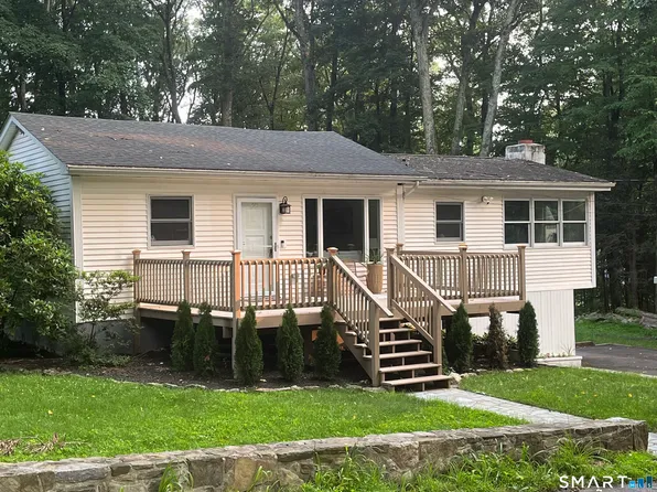 36 Maple Drive, New Milford, CT 06776