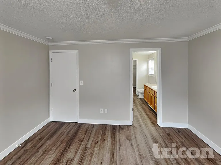 3402 NE 165th Ave — Photo 5