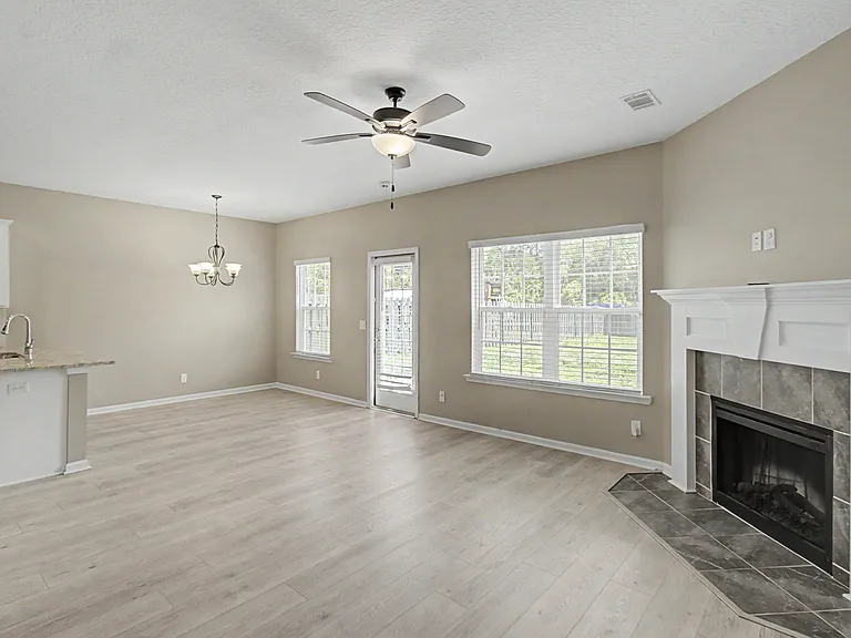 46 Brightleaf Cir — Photo 2