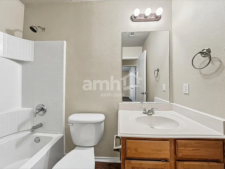 301 Azalea Dr — Photo 15