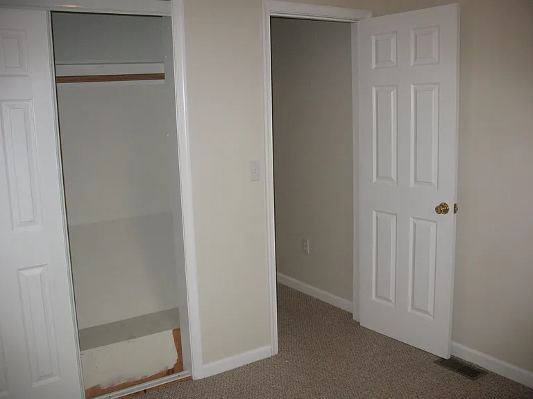 411 Rosecroft Ter — Photo 13