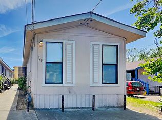 979 45th St, Oakland, CA 94608