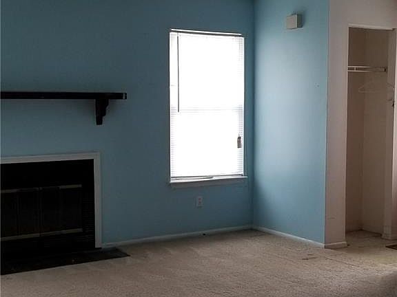 3rd image of 610 Pylon Ct #201