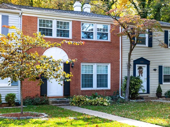 1723 Fillmore Ct, Crofton, MD 21114