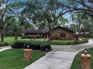 10616 Forest Run Dr, Bradenton, FL 34211