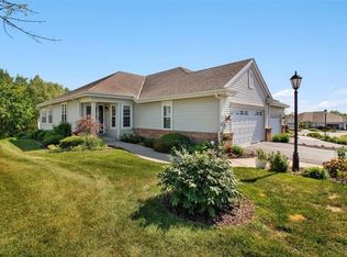 1446 Horizon Trl, Waukesha, WI 53189