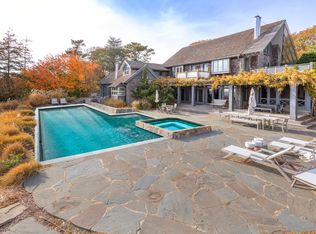22 Knoll Rd, Southampton, NY 11968