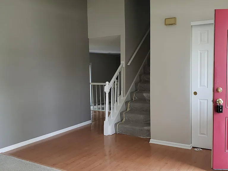 770 Waterford Ct — Photo 9