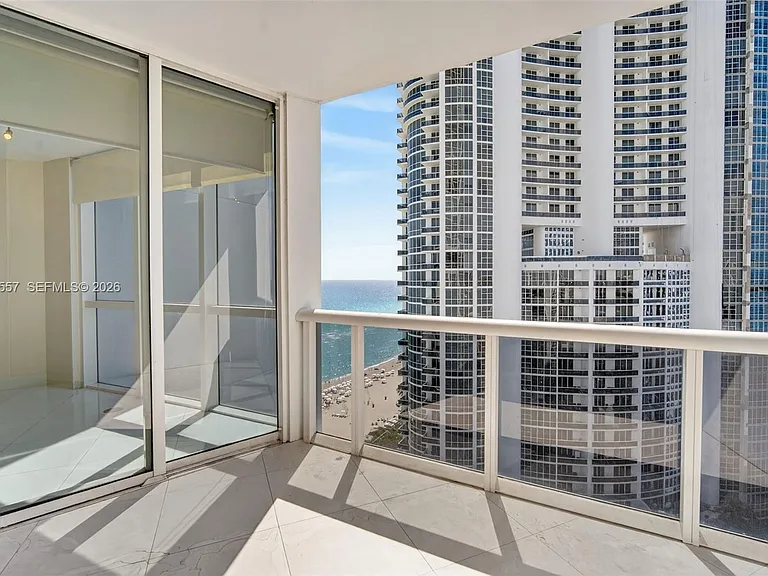 18201 Collins Ave #2008 — Photo 28