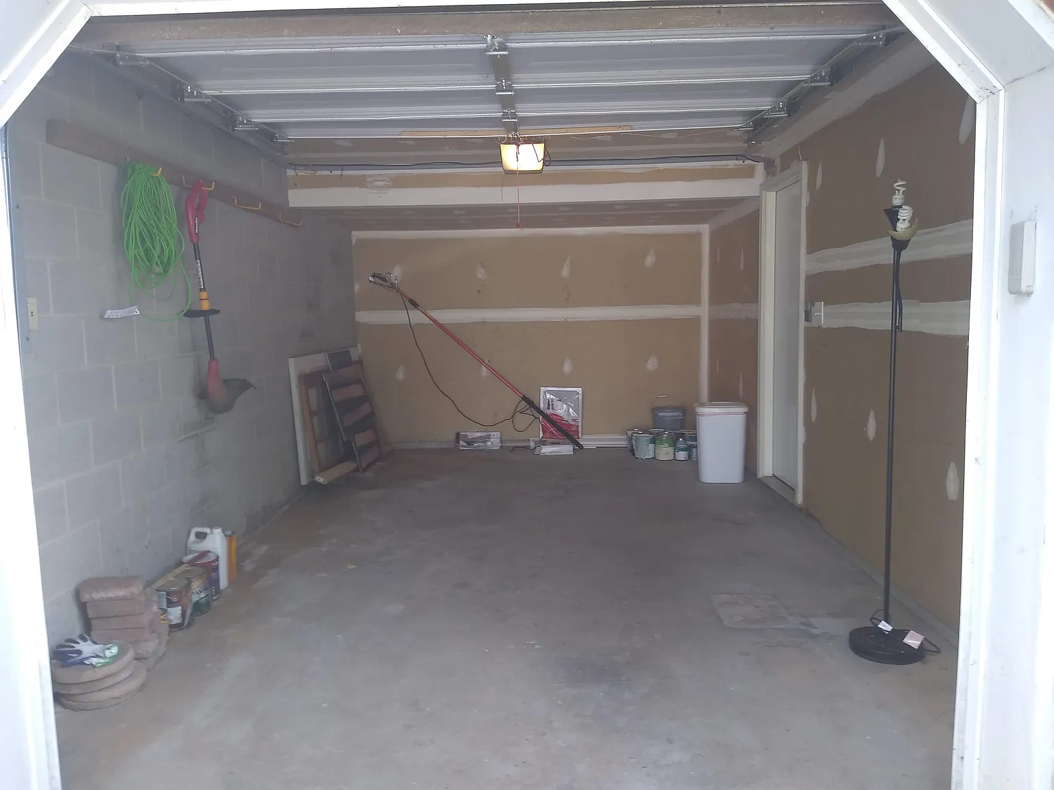 3 bed, 1.5 bath, 1154 sqft, $1,650 — Photo 2