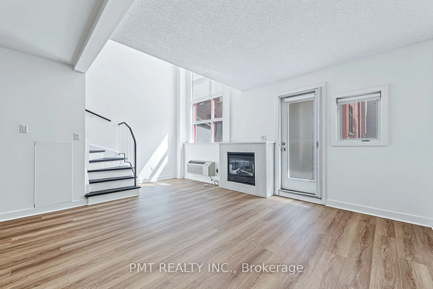 2 bed, $2,950 — Photo 2