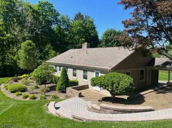 37 Park Heights Ave, Dover Town, NJ 07801