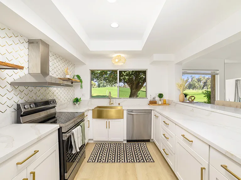 35090 Mission Hills Dr — Photo 7