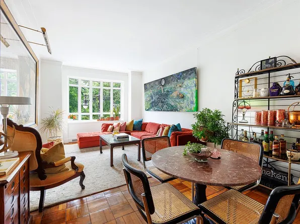 25 Central Park W APT 3P, New York, NY 10023