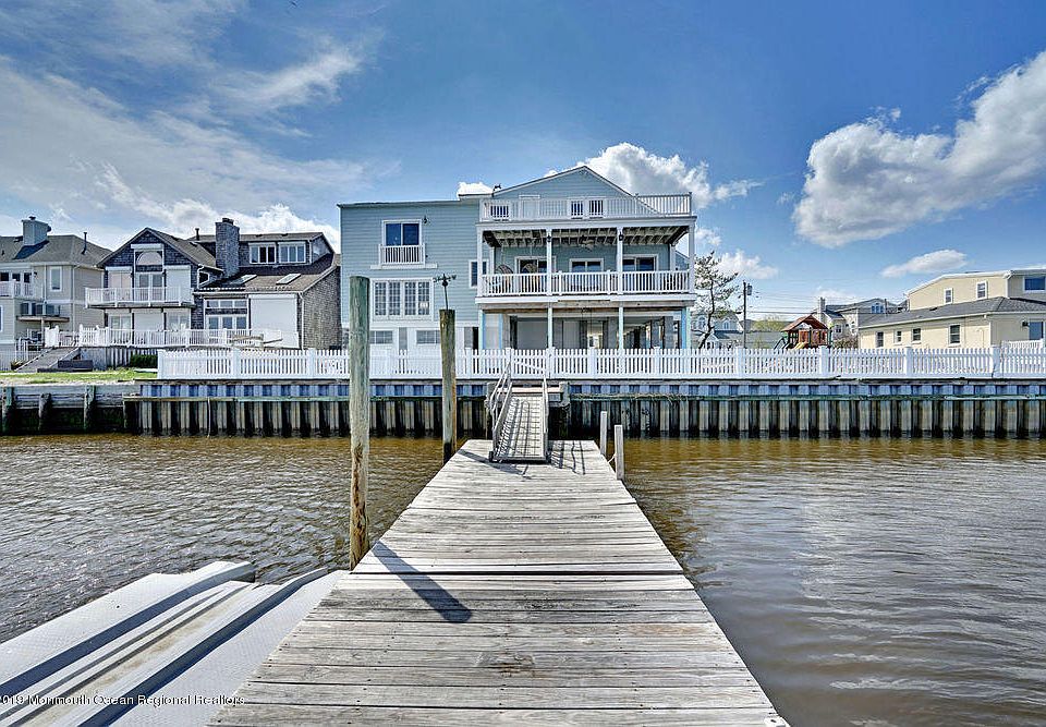 61 Monmouth Pkwy, Monmouth Beach, NJ 07750 Zillow