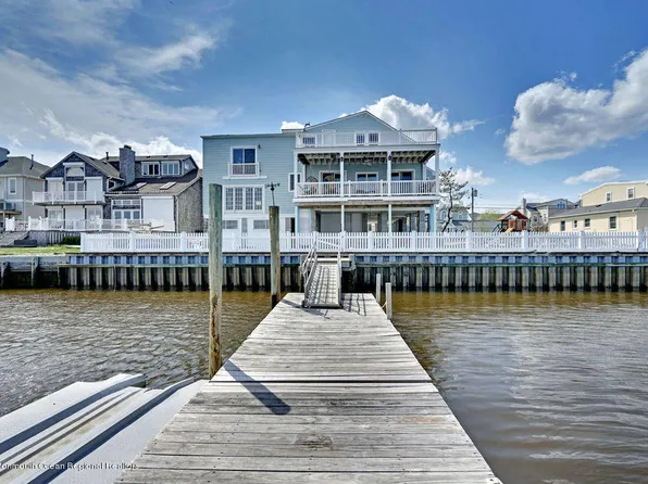 61 Monmouth Pkway, Monmouth Beach, NJ 07750