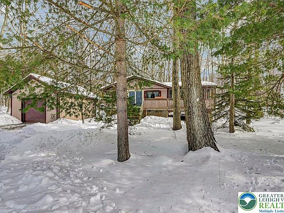3rd image of 1543 Lake Ln