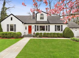 27 Yarmouth Rd, Purchase, NY 10577