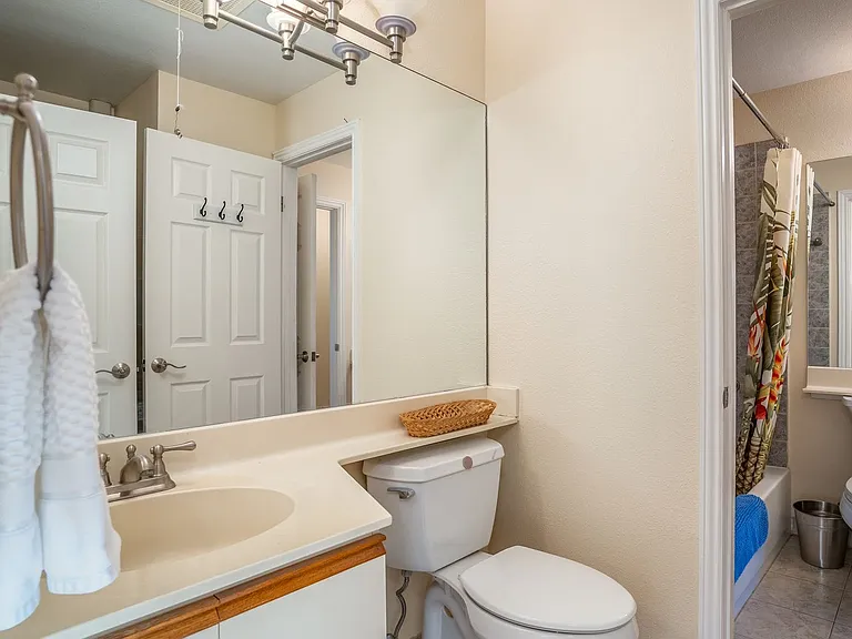 140 Uwapo Rd #38-204 — Photo 22