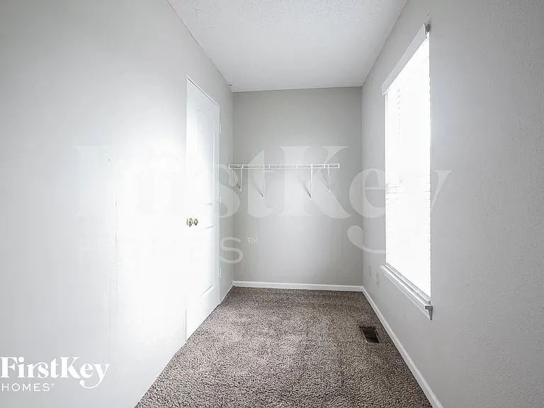 7222 Mars Dr — Photo 13