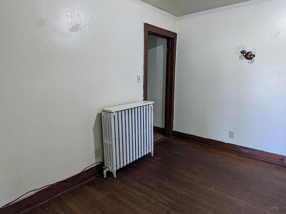 3rd image of 122 W Markland Ave #4