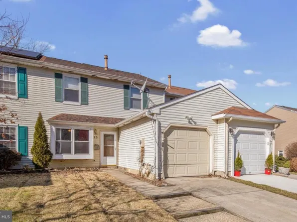 25 N Hill Dr, Westampton, NJ 08060