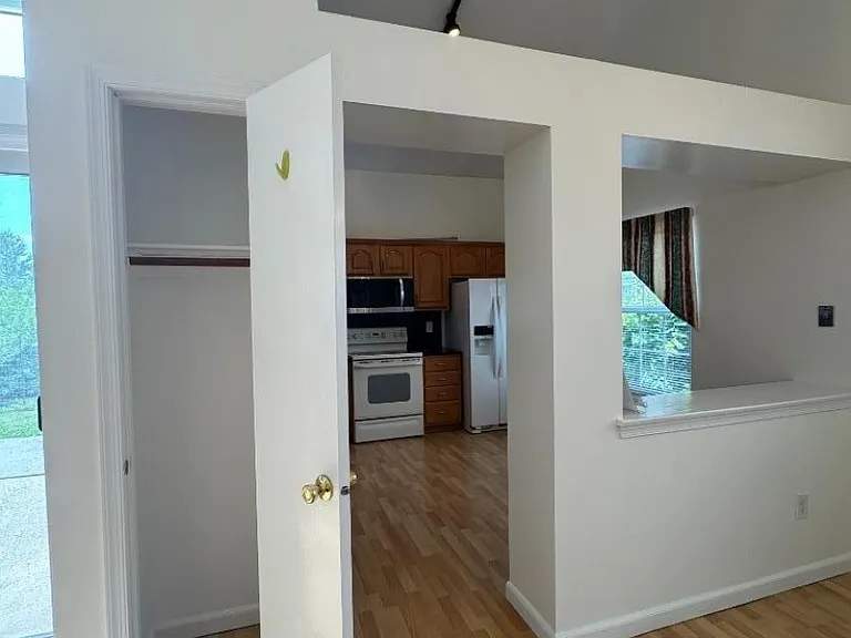 419 Cardinal Ln — Photo 30