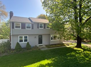 6 High View Cir, Danbury, CT 06811