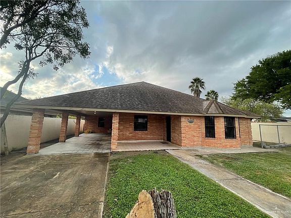 3rd image of 4113 W Lopez Dr