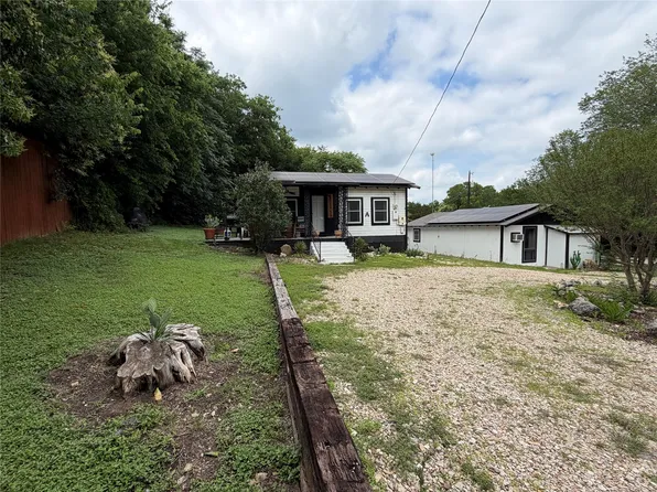 111 Apache Trl, Whitney, TX 76692