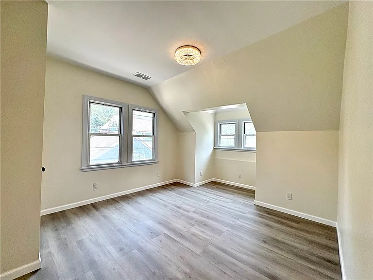 245 Frederick Ave #243 — Photo 19