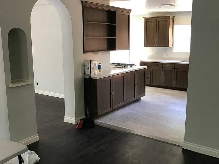 4246 Camellia Ave — Photo 5
